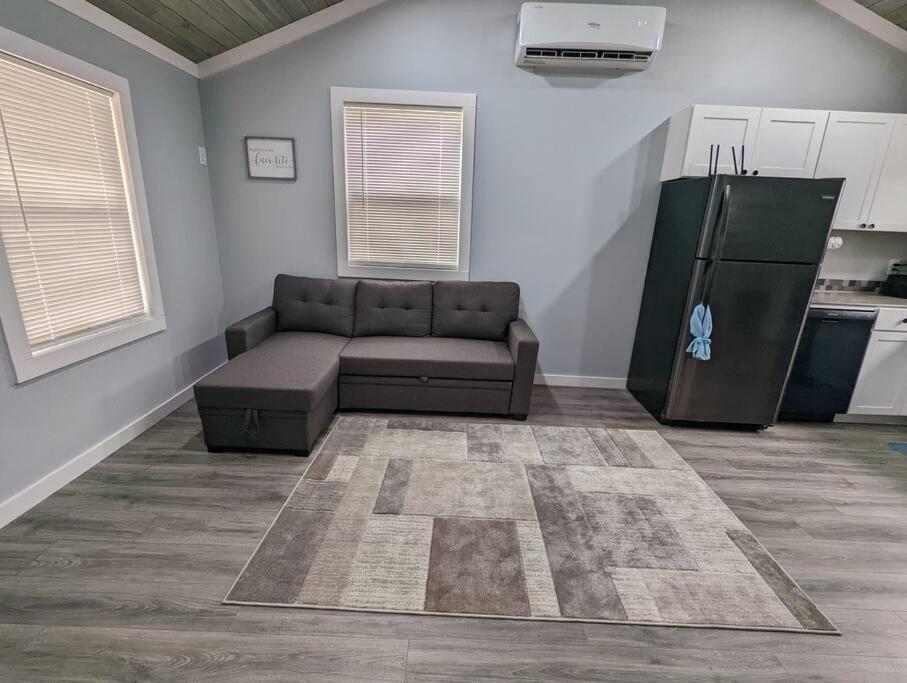Summerlee Suite - Beautiful Remodeled Farmhouse Oak Hill 外观 照片